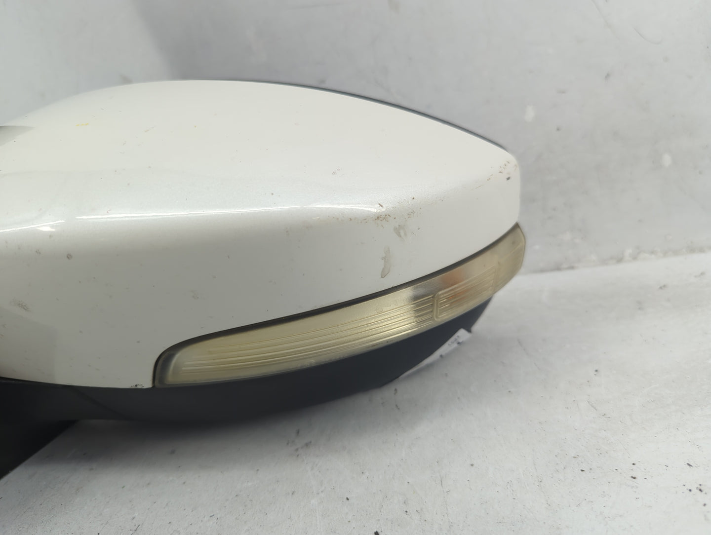 2013-2016 Ford Escape Driver Side View Mirror - Left Door Mirror OEM Used - Oemusedautoparts1.com