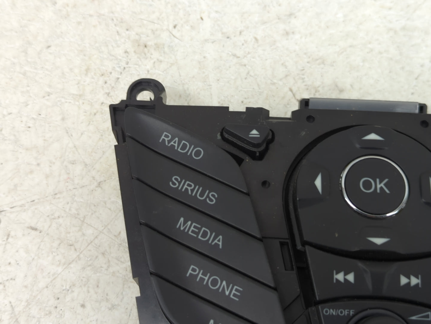 2013-2016 Ford Escape Radio Control Panel - Oemusedautoparts1.com