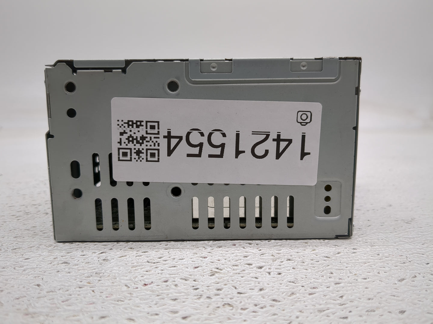 2013-2015 Ford Escape Radio AM FM Cd Player Receiver Replacement P/N:CJ5T-19C107-HD Fits Fits 2013 2014 2015 OEM Used Auto P