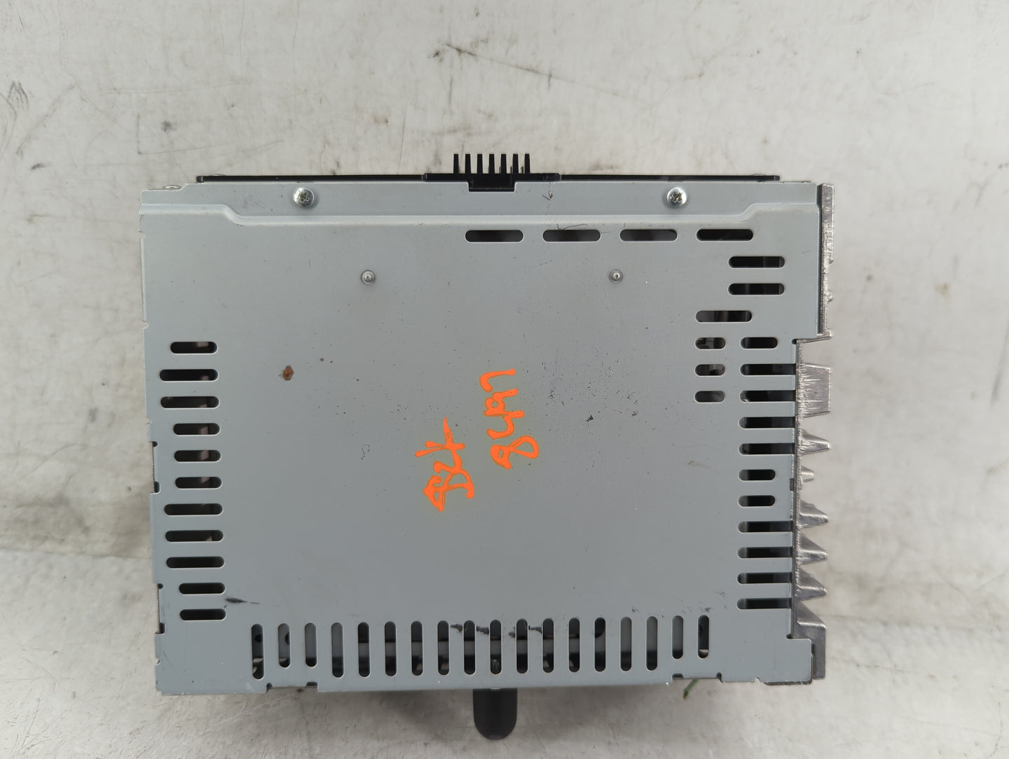 2013-2015 Ford Escape Radio AM FM Cd Player Receiver Replacement P/N:CJ5T-19C107-CJ Fits Fits 2013 2014 2015 OEM Used Auto P