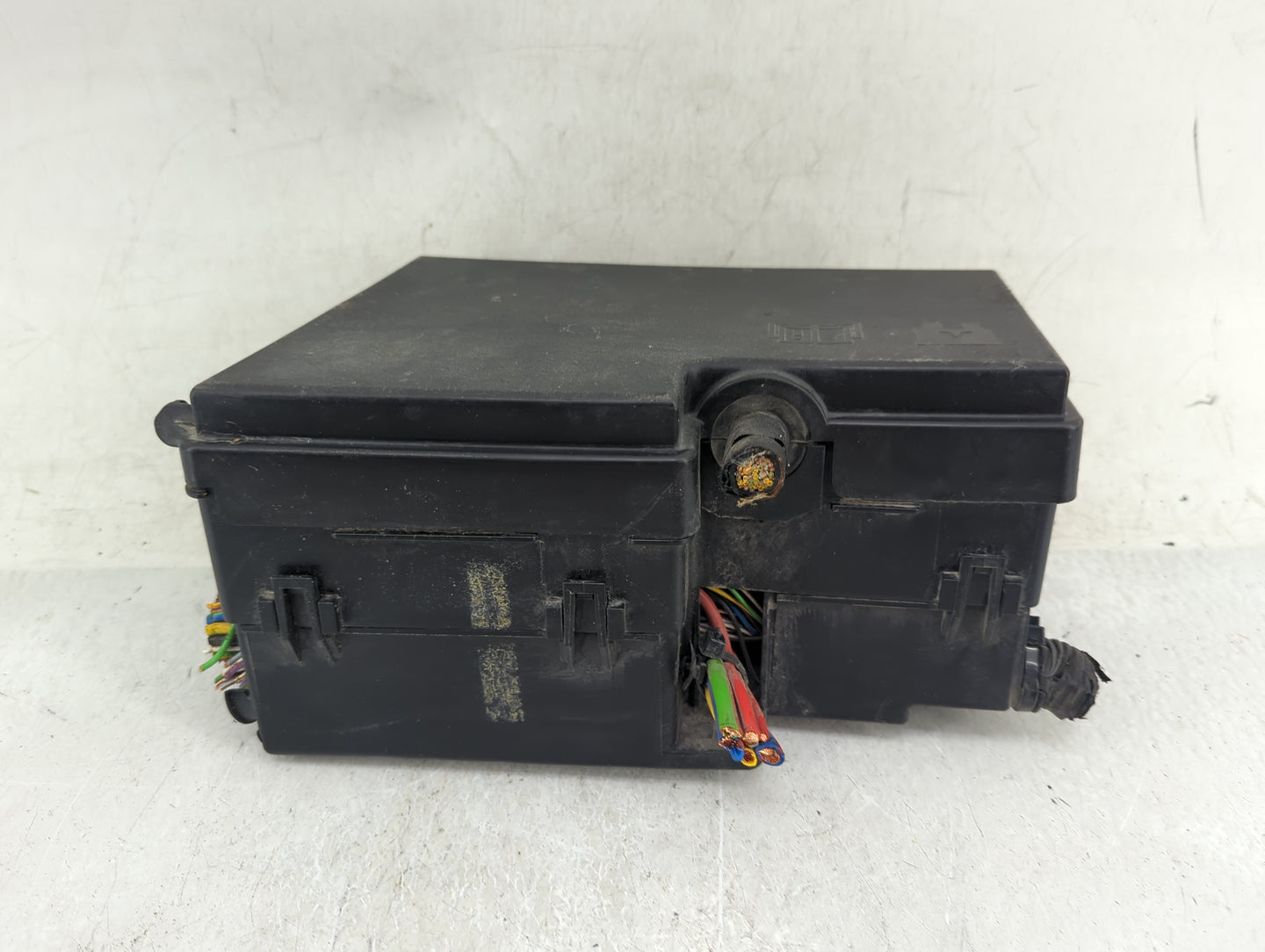 2013-2016 Ford Escape Fusebox Fuse Box Panel Relay Module P/N:AV6T-14A142-AB Fits Fits 2013 2014 2015 2016 OEM Used Auto Par