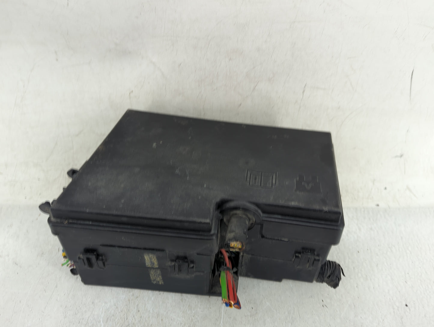 2013-2016 Ford Escape Fusebox Fuse Box Panel Relay Module P/N:AV6T-14A142-AB Fits Fits 2013 2014 2015 2016 OEM Used Auto Par