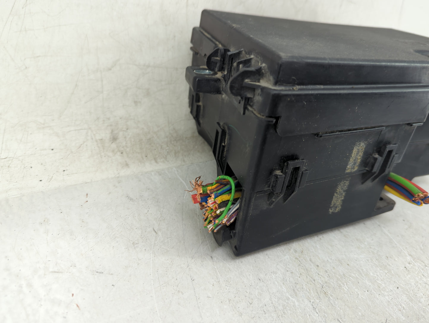 2013-2016 Ford Escape Fusebox Fuse Box Panel Relay Module P/N:AV6T-14A142-AB Fits Fits 2013 2014 2015 2016 OEM Used Auto Par