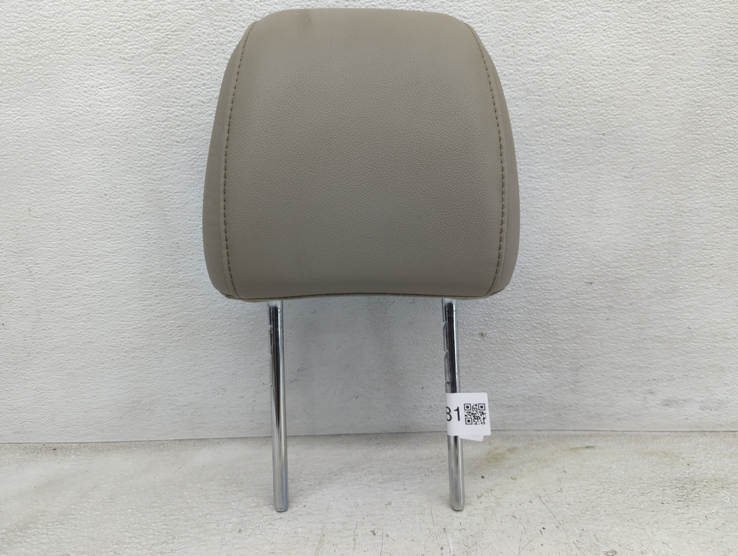 2013-2015 Ford Escape Headrest Head Rest Front Driver Passenger Seat Fits Fits 2013 2014 2015 OEM Used Auto Parts - Oemuseda