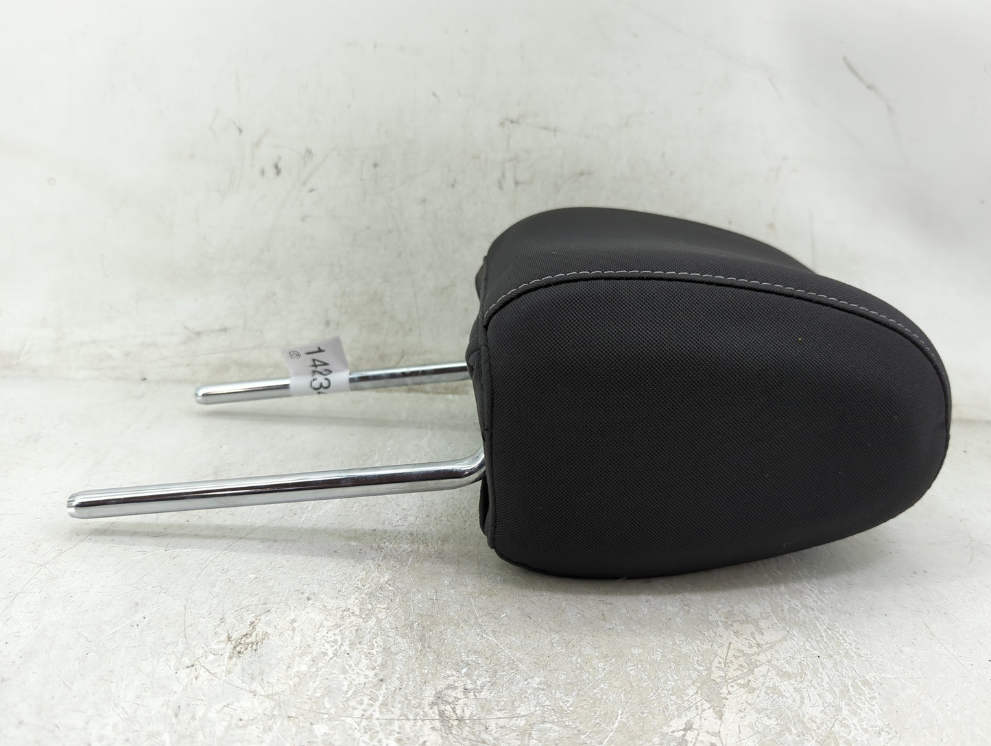 2013-2015 Ford Escape Headrest Head Rest Front Driver Passenger Seat Fits Fits 2013 2014 2015 OEM Used Auto Parts - Oemuseda
