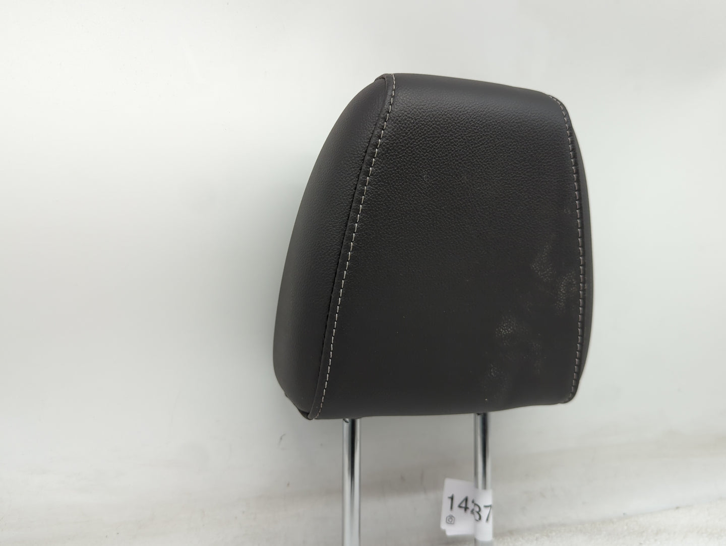 2013-2015 Ford Escape Headrest Head Rest Rear Seat Fits Fits 2013 2014 2015 OEM Used Auto Parts - Oemusedautoparts1.com