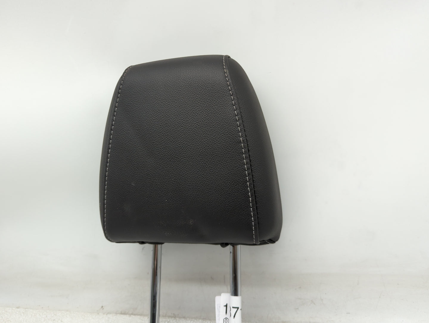 2013-2015 Ford Escape Headrest Head Rest Rear Seat Fits Fits 2013 2014 2015 OEM Used Auto Parts - Oemusedautoparts1.com