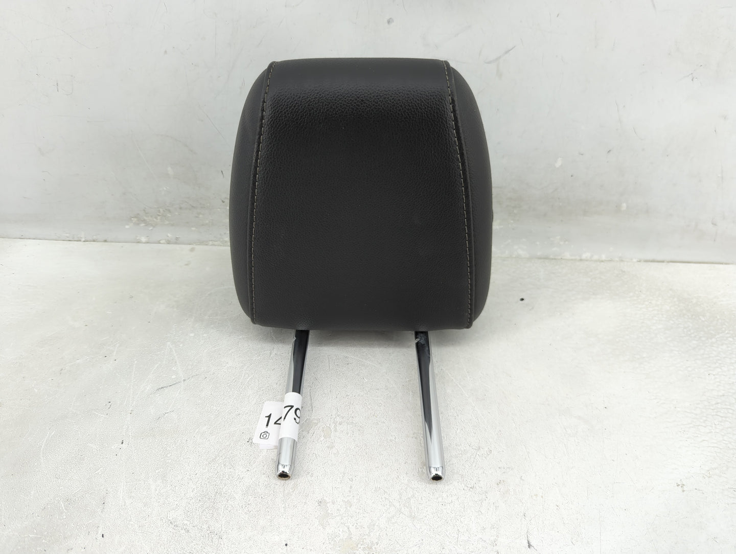 2013-2015 Ford Escape Headrest Head Rest Rear Seat Fits Fits 2013 2014 2015 OEM Used Auto Parts - Oemusedautoparts1.com