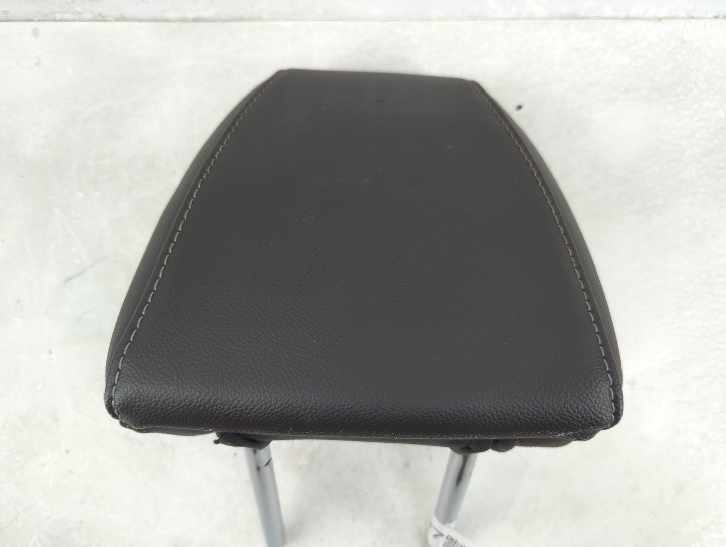 2013-2015 Ford Escape Headrest Head Rest Rear Seat Fits Fits 2013 2014 2015 OEM Used Auto Parts - Oemusedautoparts1.com