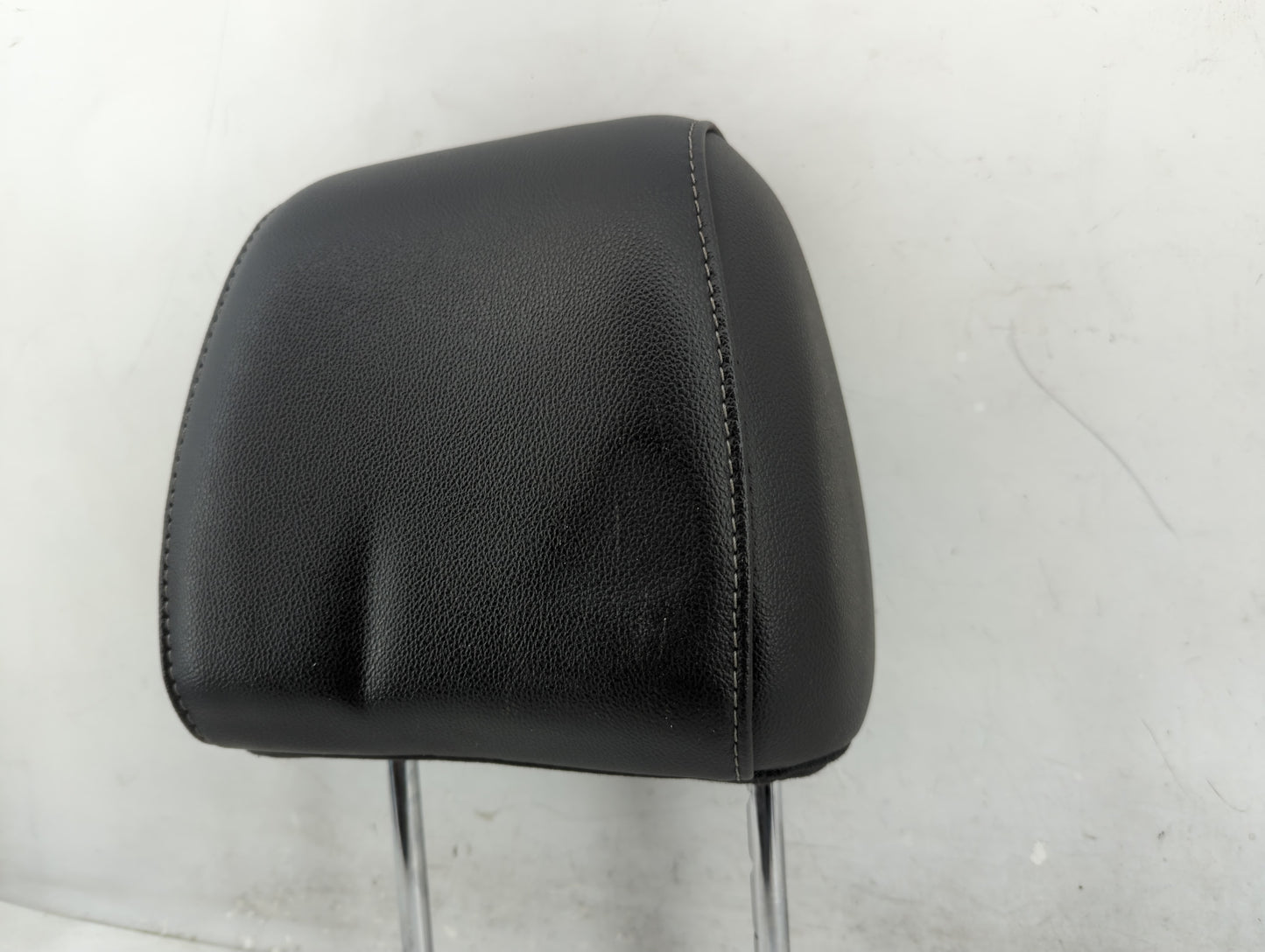 2014 Ford Escape Headrest Head Rest Front Driver Passenger Seat Fits OEM Used Auto Parts - Oemusedautoparts1.com