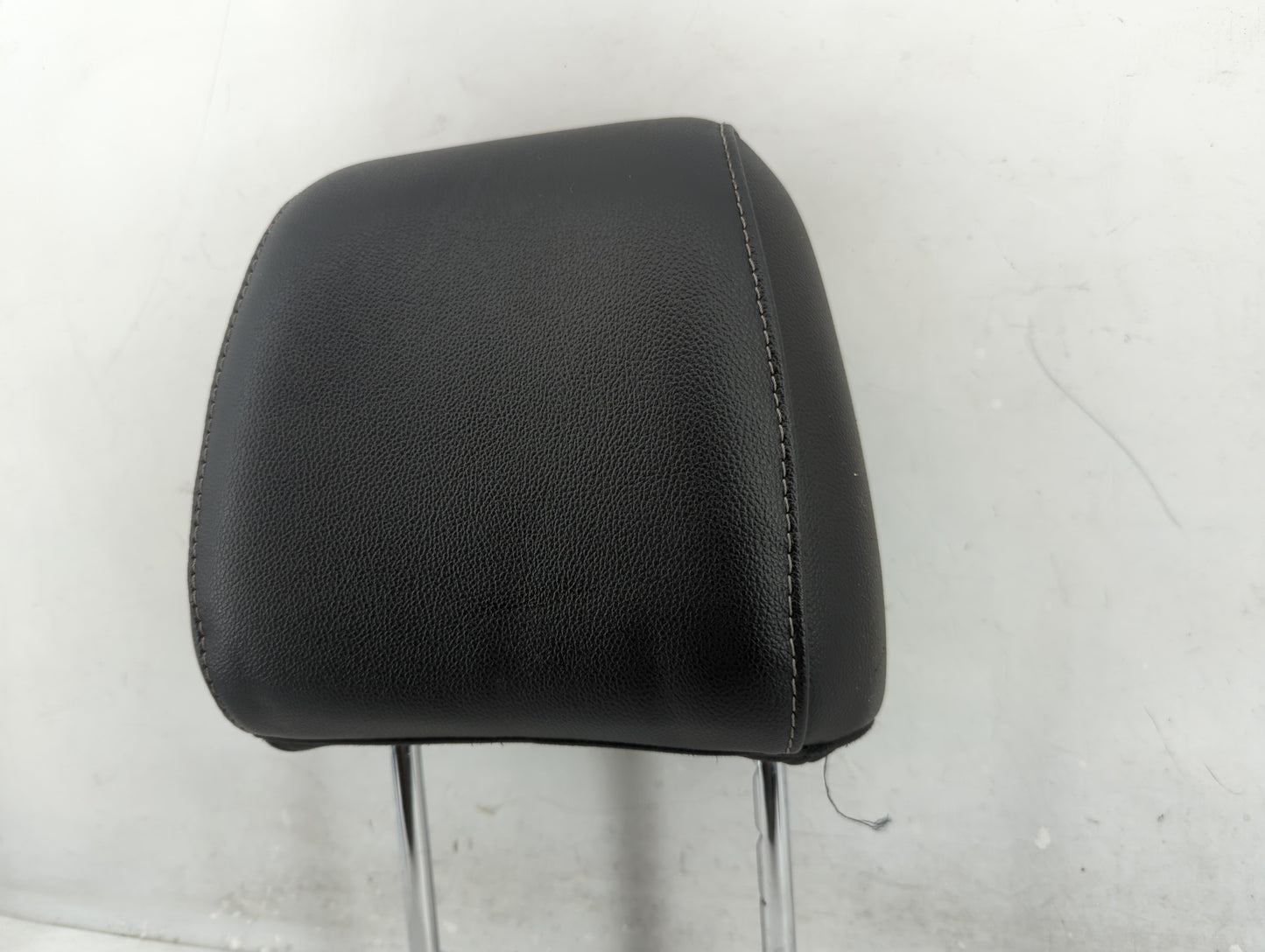 2014 Ford Escape Headrest Head Rest Front Driver Seat Black - Oemusedautoparts1.com