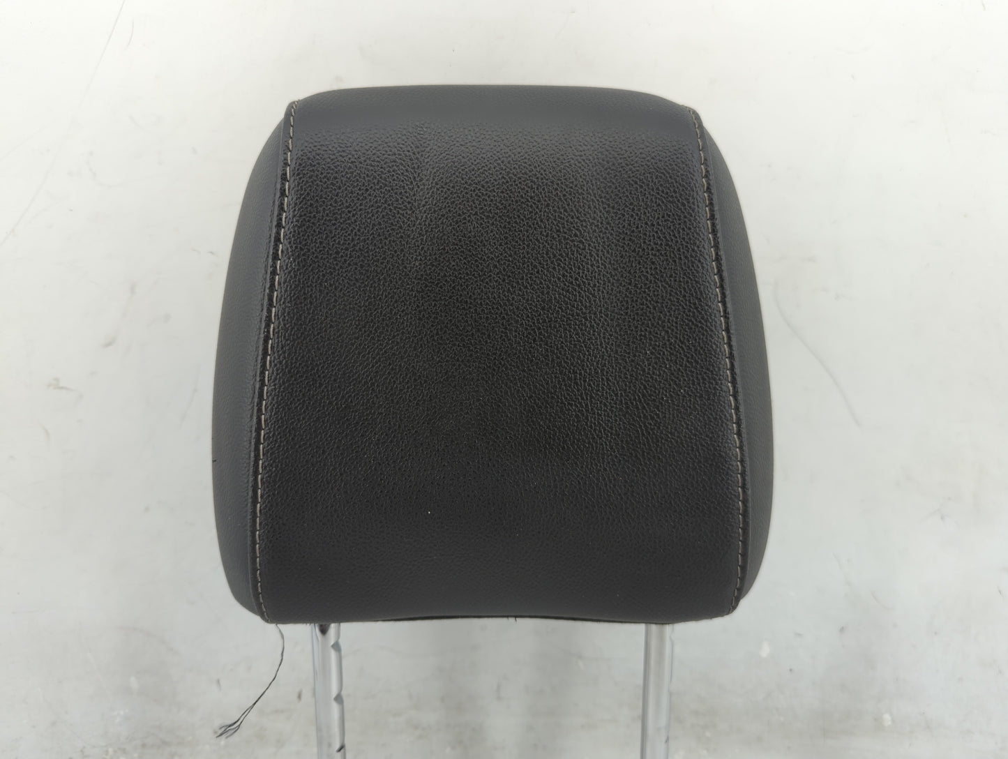 2014 Ford Escape Headrest Head Rest Front Driver Seat Black - Oemusedautoparts1.com