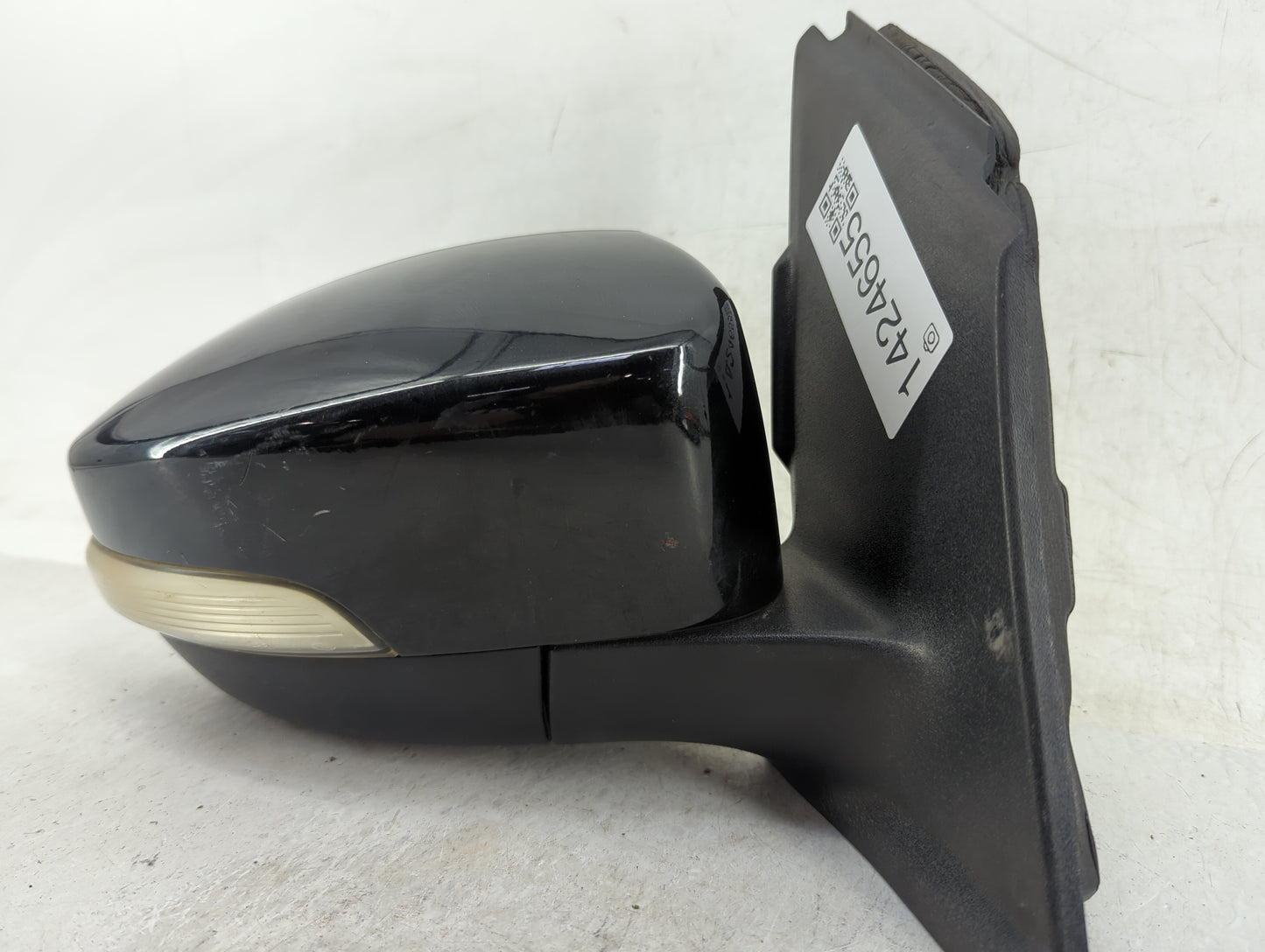 2013-2016 Ford Escape Passenger Side View Mirror - Right Door Mirror OEM Used - Oemusedautoparts1.com