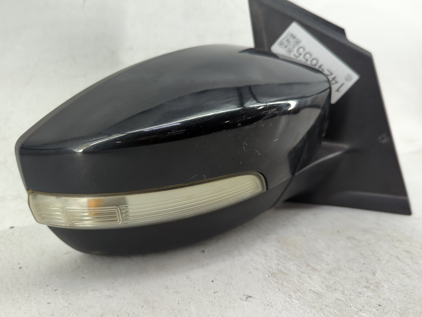 2013-2016 Ford Escape Passenger Side View Mirror - Right Door Mirror OEM Used - Oemusedautoparts1.com