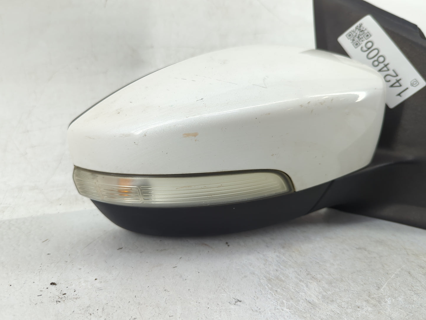 2013-2016 Ford Escape Passenger Side View Mirror - Right Door Mirror OEM Used - Oemusedautoparts1.com