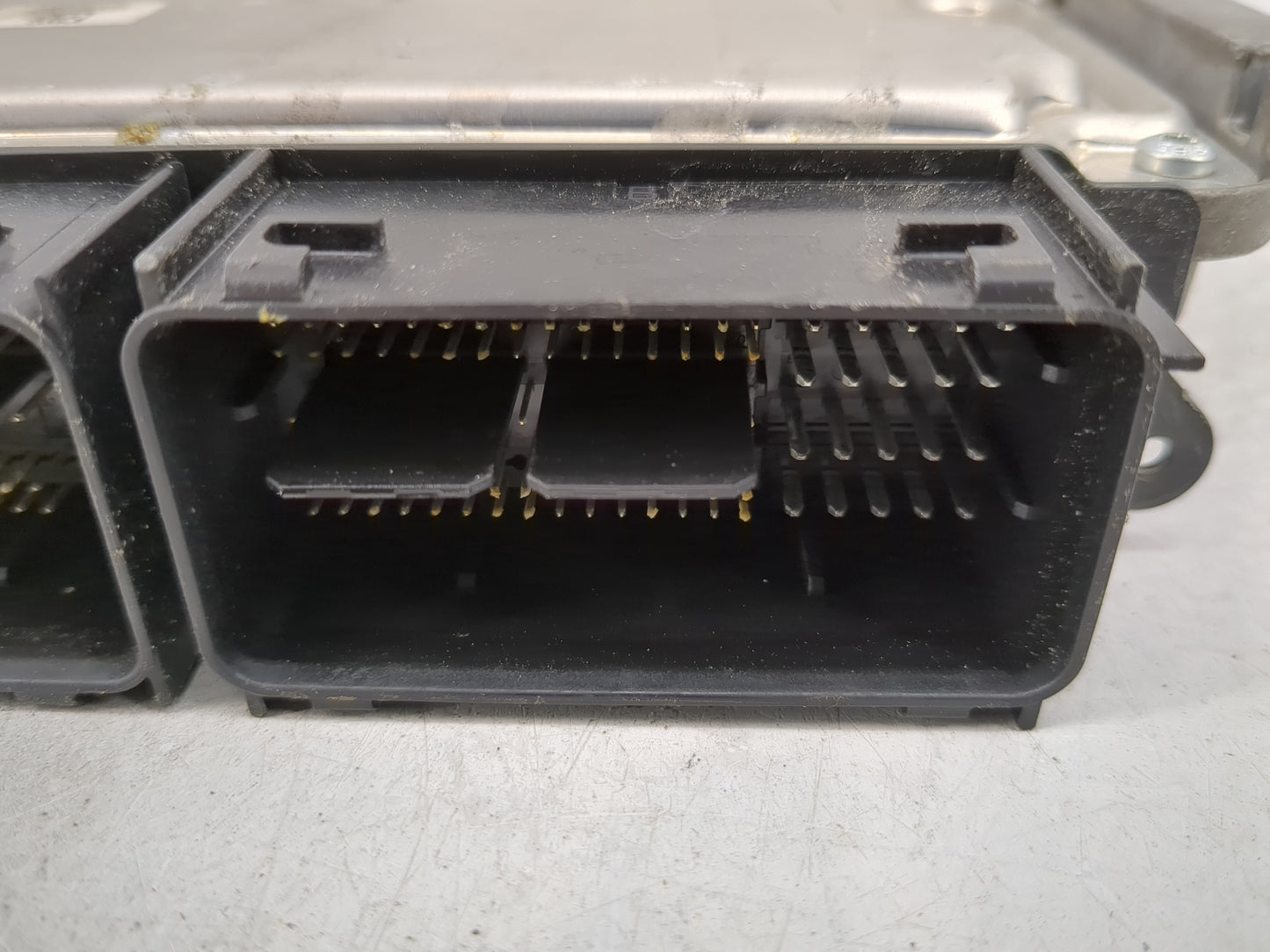 2013-2016 Ford Escape PCM Engine Control Computer ECU ECM PCU OEM P/N:EJ5A-12A650-TA 0 261 S10 037 Fits Fits 2013 2014 2015 