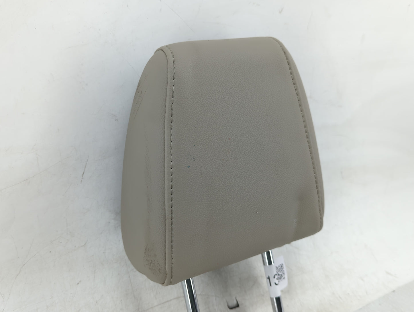 2013-2015 Ford Escape Headrest Head Rest Rear Seat Fits Fits 2013 2014 2015 OEM Used Auto Parts - Oemusedautoparts1.com
