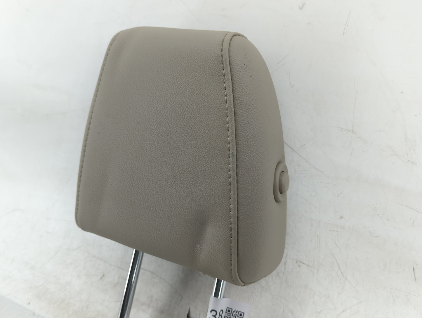 2013-2015 Ford Escape Headrest Head Rest Rear Seat Fits Fits 2013 2014 2015 OEM Used Auto Parts - Oemusedautoparts1.com