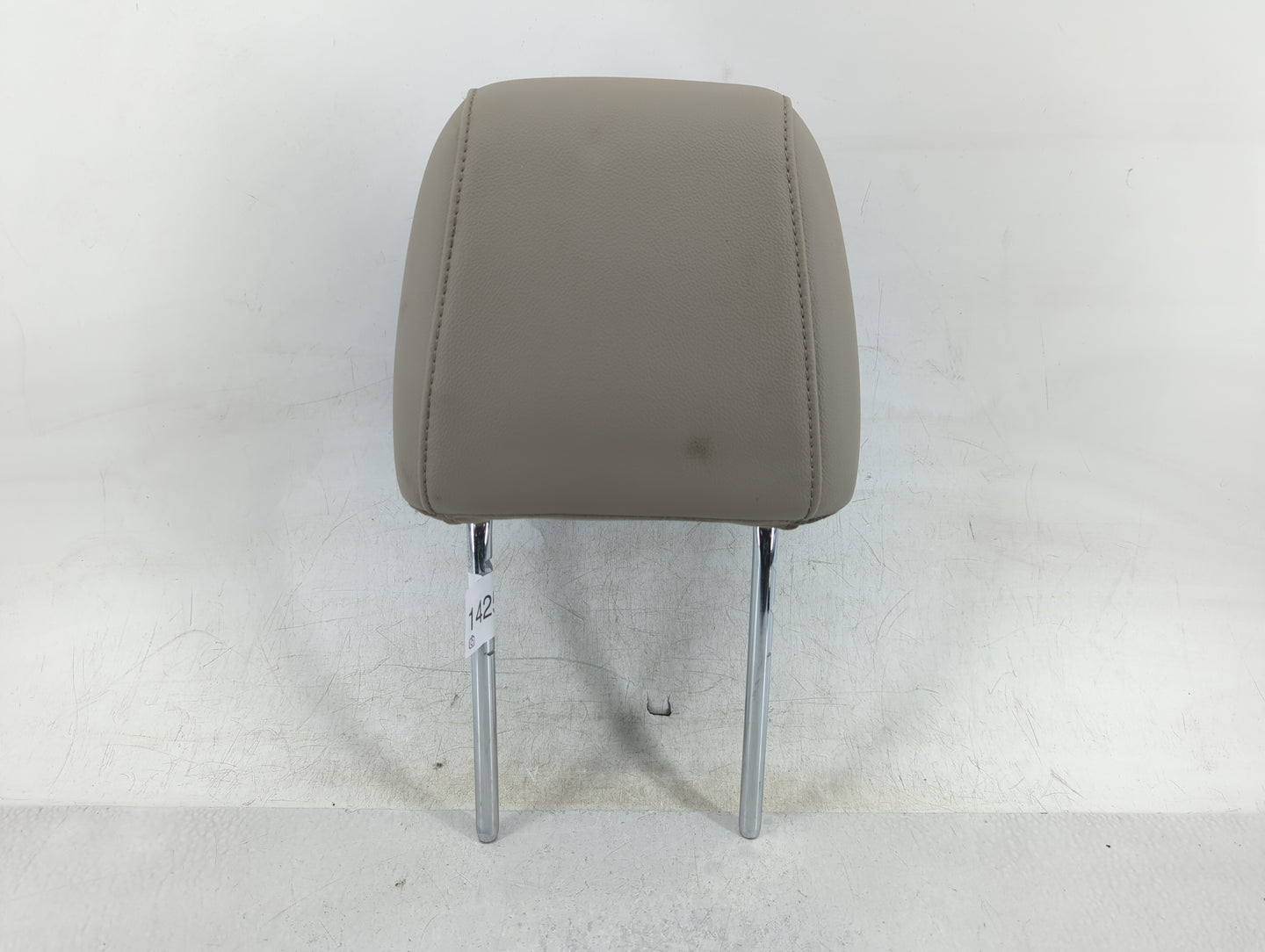 2014 Ford Escape Headrest Head Rest Front Driver Passenger Seat Fits OEM Used Auto Parts - Oemusedautoparts1.com