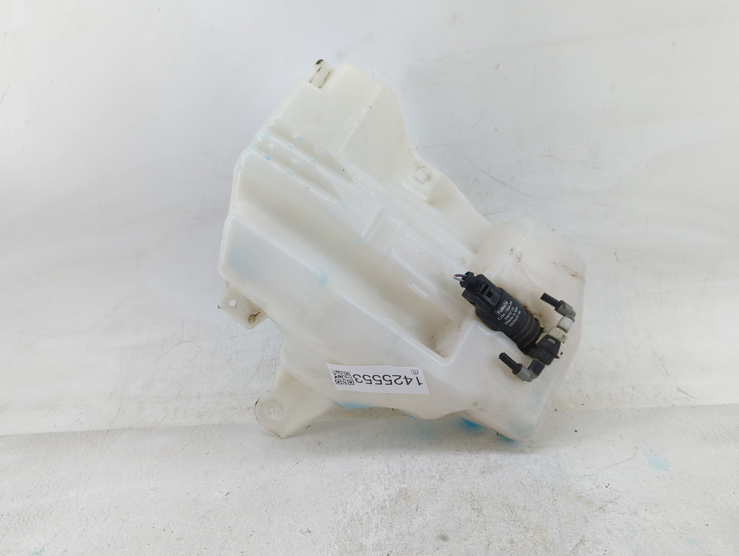 2013-2014 Ford Escape Windshield Washer Fluid Reservoir Bottle Oem - Oemusedautoparts1.com