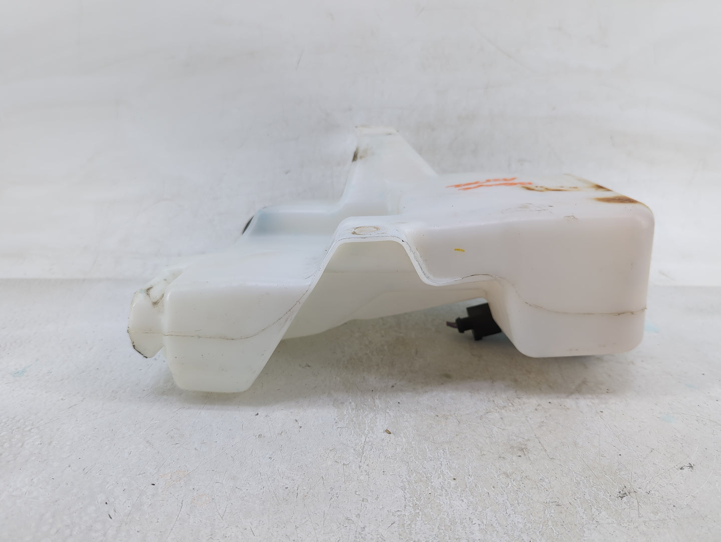2013-2014 Ford Escape Windshield Washer Fluid Reservoir Bottle Oem - Oemusedautoparts1.com
