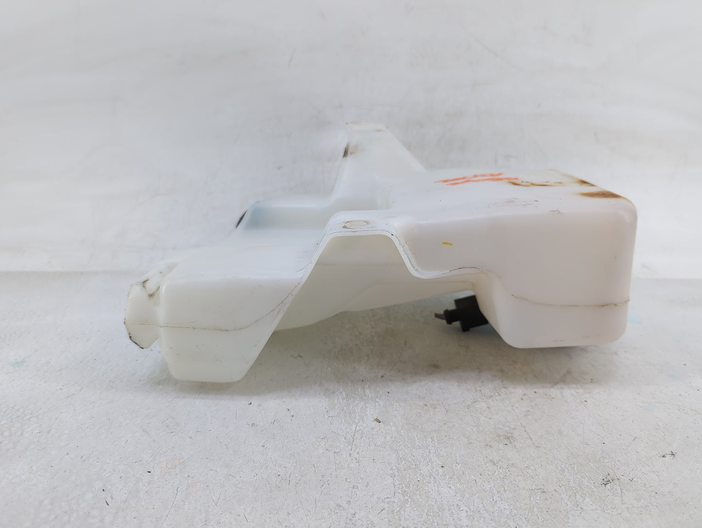 2013-2014 Ford Escape Windshield Washer Fluid Reservoir Bottle Oem - Oemusedautoparts1.com