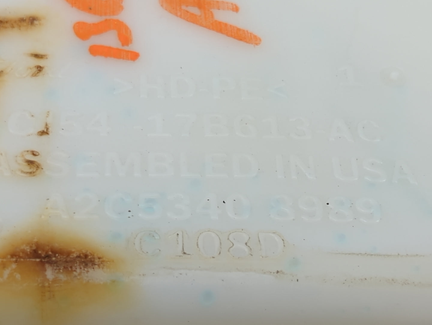 2013-2014 Ford Escape Windshield Washer Fluid Reservoir Bottle Oem - Oemusedautoparts1.com