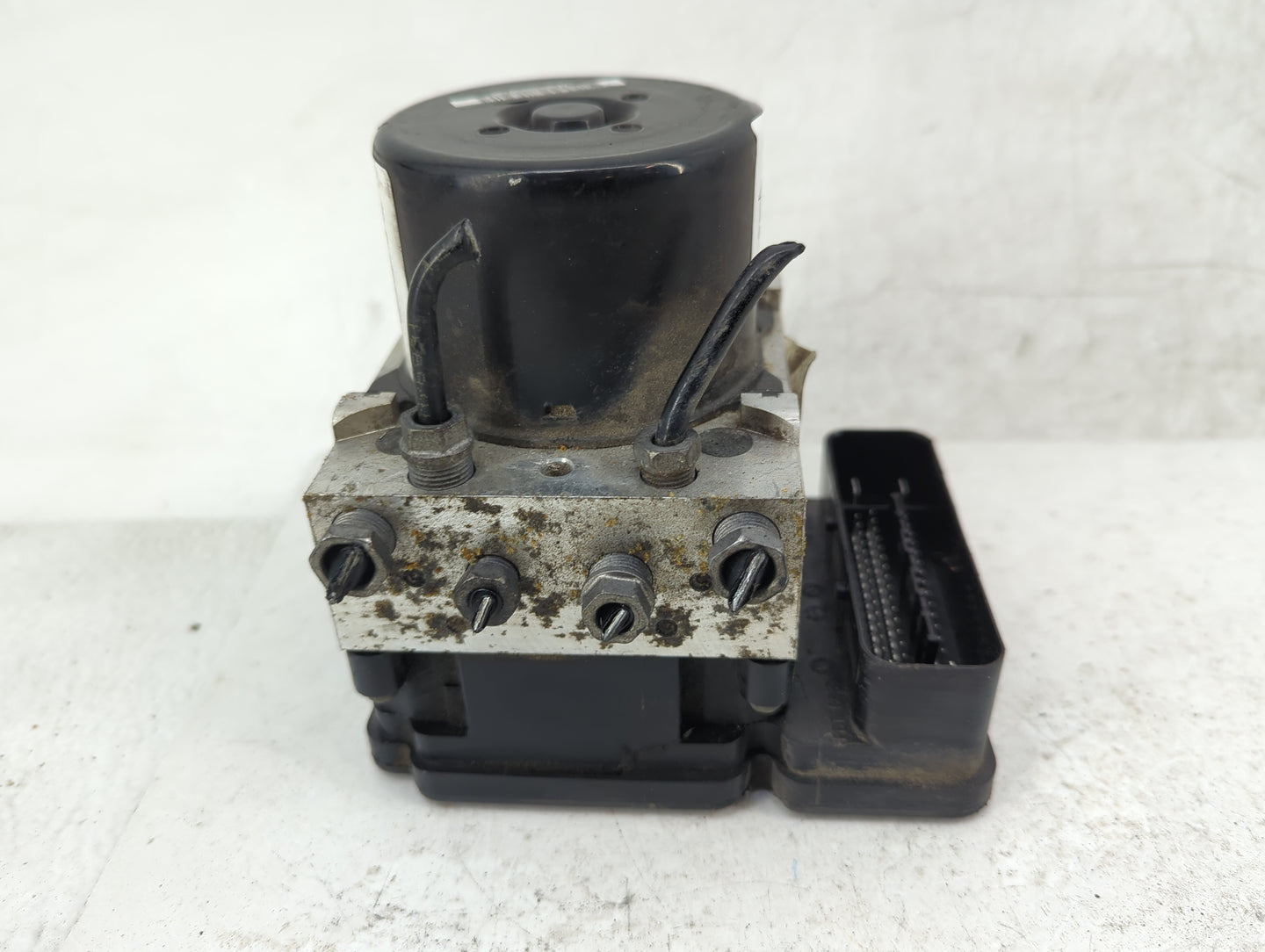 2013-2015 Ford Escape ABS Pump Control Module Replacement P/N:CV61-2C405-AG 10.0961-0173.3 Fits Fits 2013 2014 2015 OEM Used