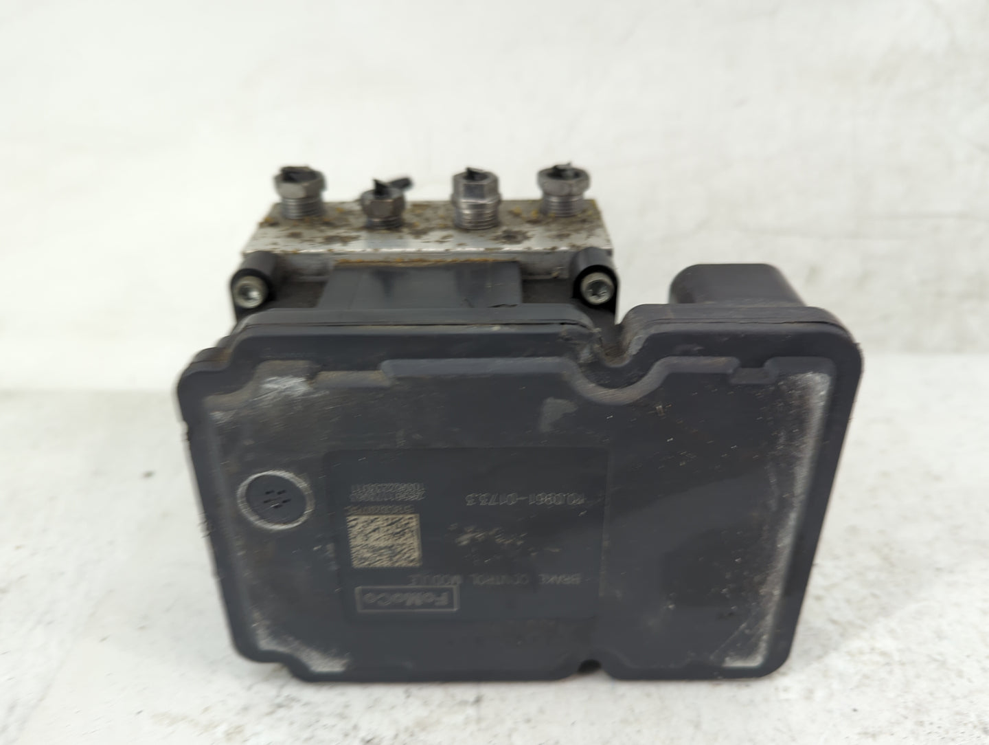 2013-2015 Ford Escape ABS Pump Control Module Replacement P/N:CV61-2C405-AG 10.0961-0173.3 Fits Fits 2013 2014 2015 OEM Used