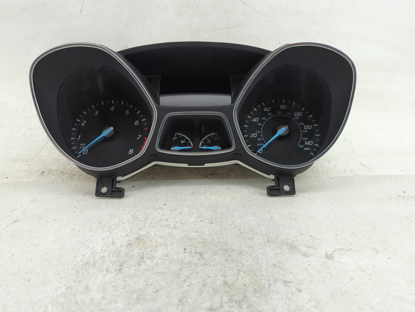 2013-2014 Ford Escape Instrument Cluster Speedometer Gauges P/N:CL8F-10894-B Fits Fits 2013 2014 OEM Used Auto Parts - Oemus
