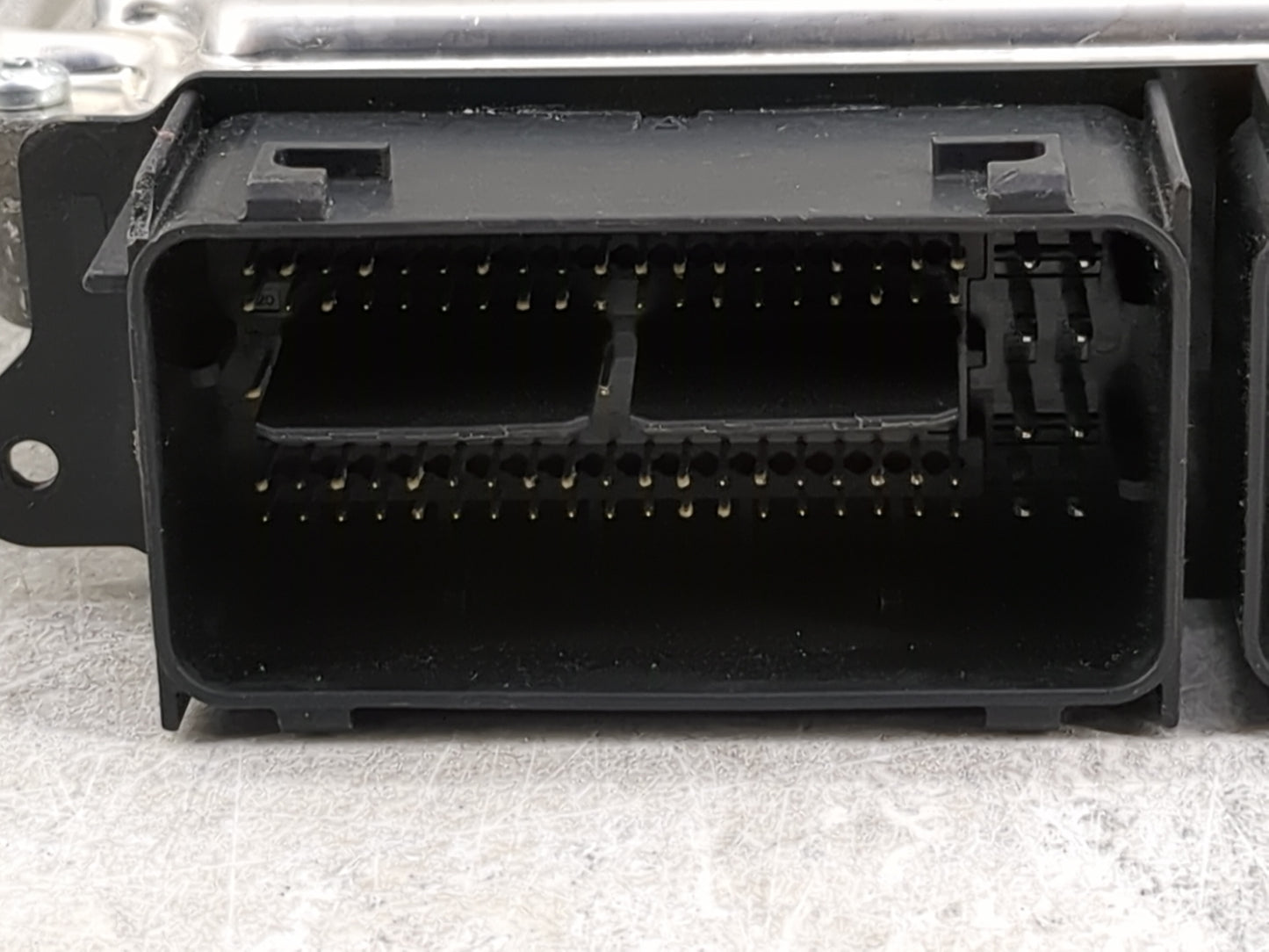 2013-2016 Ford Escape PCM Engine Control Computer ECU ECM PCU OEM P/N:EJ5A-12A650-UD 0 261 S11 064 Fits Fits 2013 2014 2015 