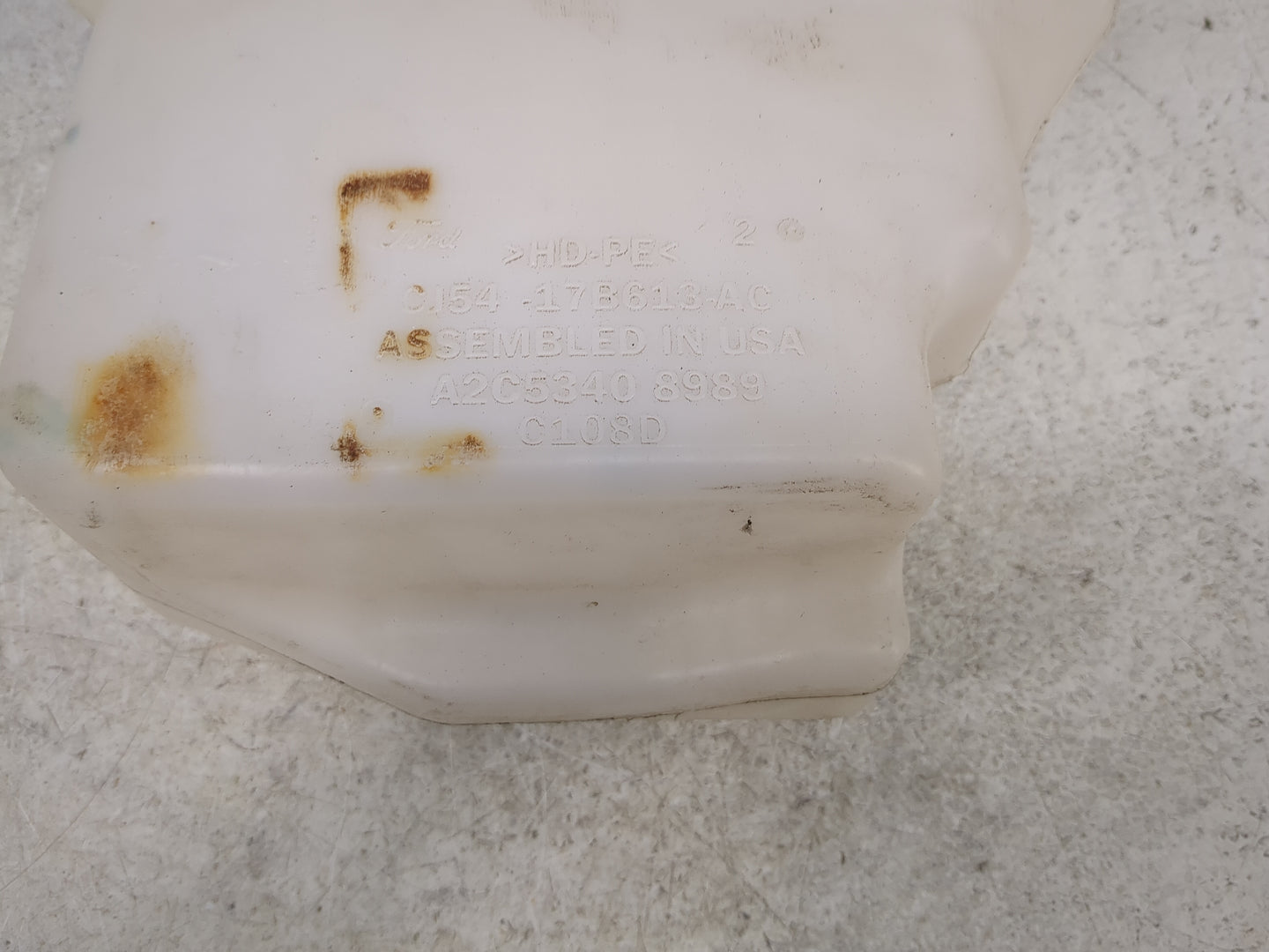 2013-2014 Ford Escape Windshield Washer Fluid Reservoir Bottle Oem - Oemusedautoparts1.com