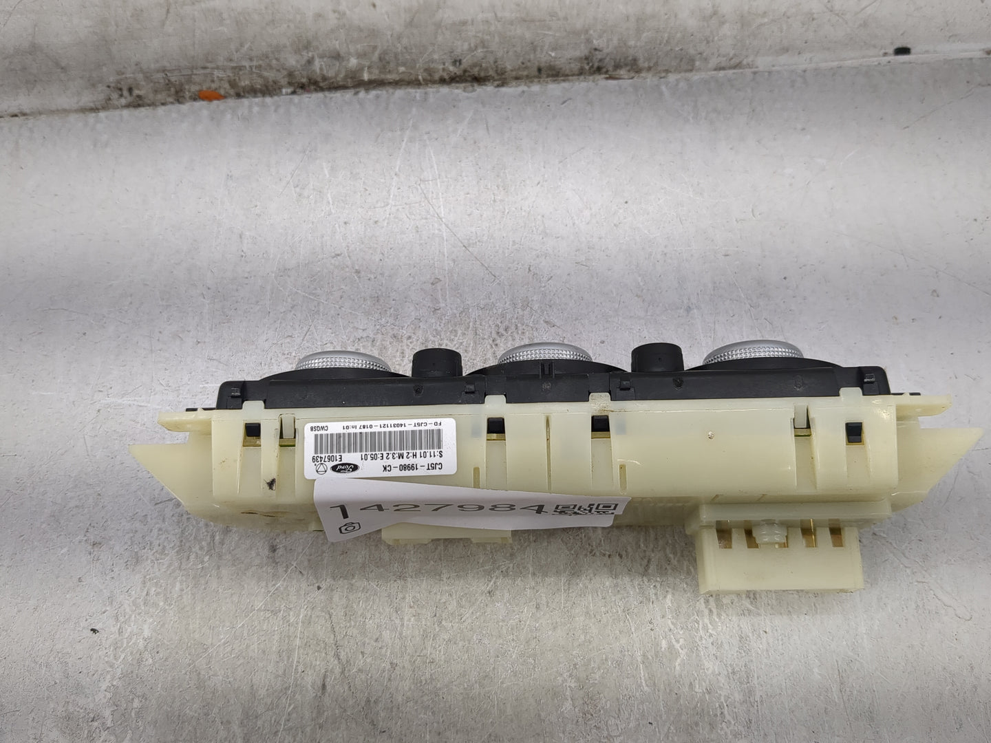 2013-2016 Ford Escape Climate Control Module Temperature AC/Heater Replacement P/N:CJ5T-19980-CK Fits Fits 2013 2014 2015 20