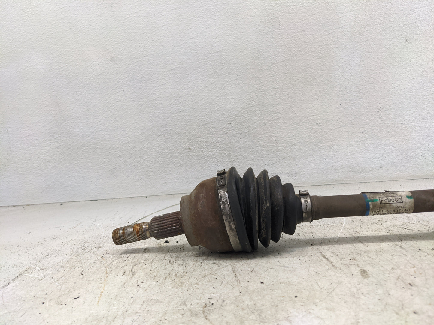 2013-2019 Ford Escape Axle Shaft Front Driver Cv C/v - Oemusedautoparts1.com