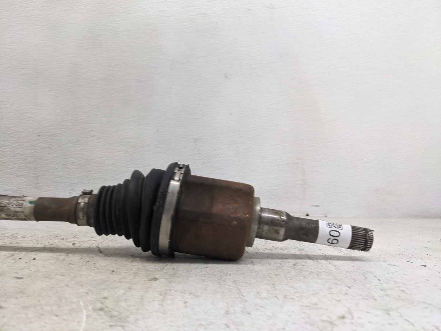 2013-2019 Ford Escape Axle Shaft Front Driver Cv C/v - Oemusedautoparts1.com