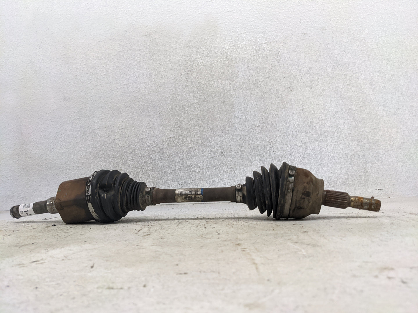 2013-2019 Ford Escape Axle Shaft Front Driver Cv C/v - Oemusedautoparts1.com