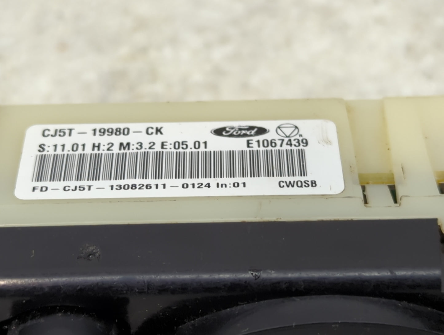 2013-2016 Ford Escape Climate Control Module Temperature AC/Heater Replacement P/N:CJ5T-19980-CK Fits Fits 2013 2014 2015 20