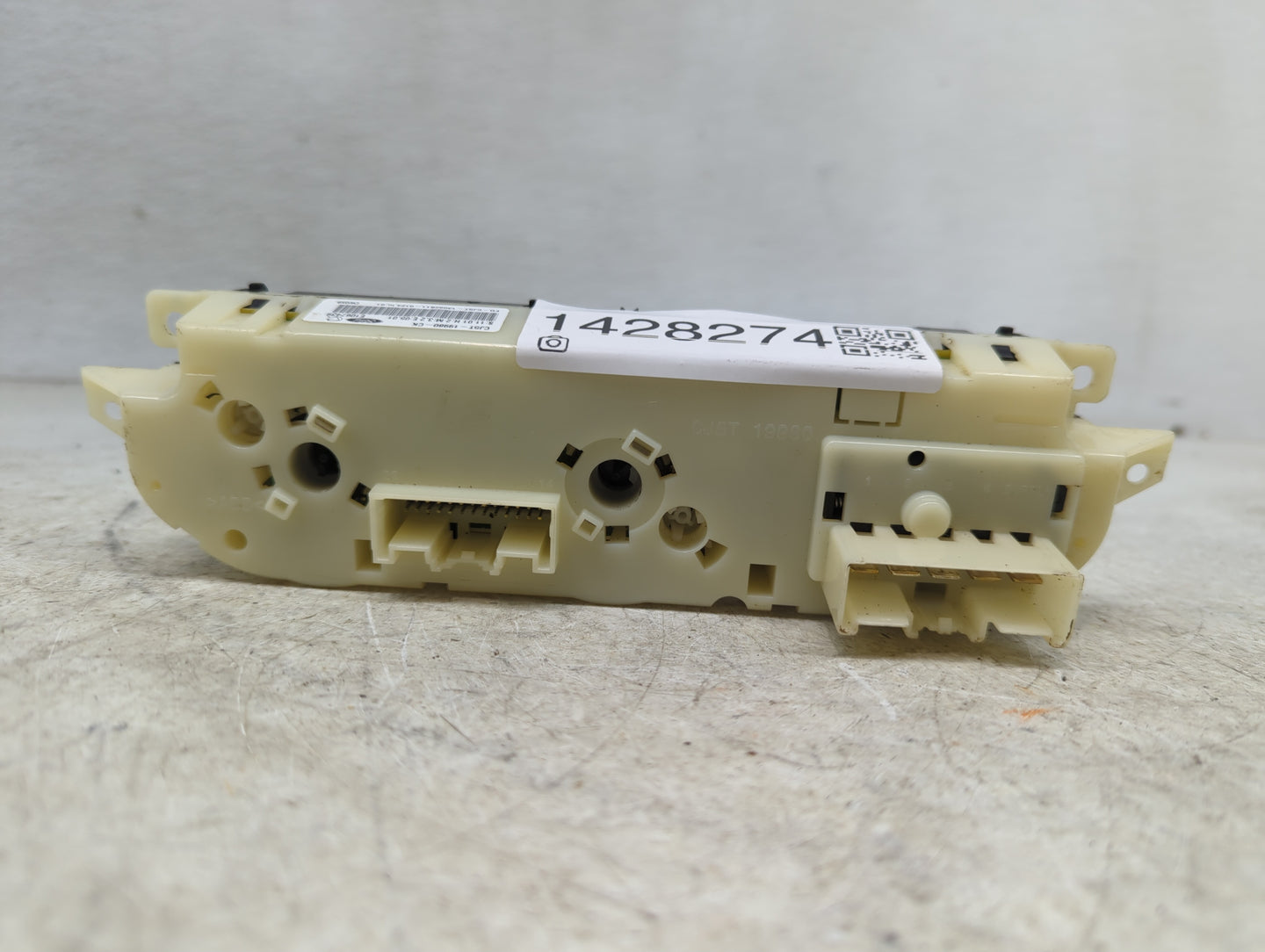 2013-2016 Ford Escape Climate Control Module Temperature AC/Heater Replacement P/N:CJ5T-19980-CK Fits Fits 2013 2014 2015 20