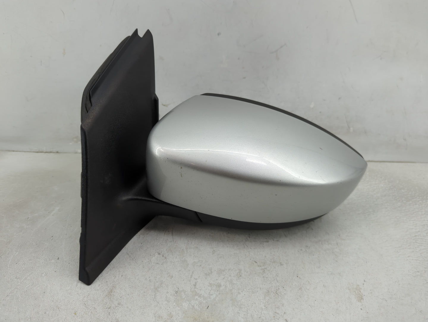 2013-2016 Ford Escape Driver Side View Mirror - Left Door Mirror OEM Used - Oemusedautoparts1.com