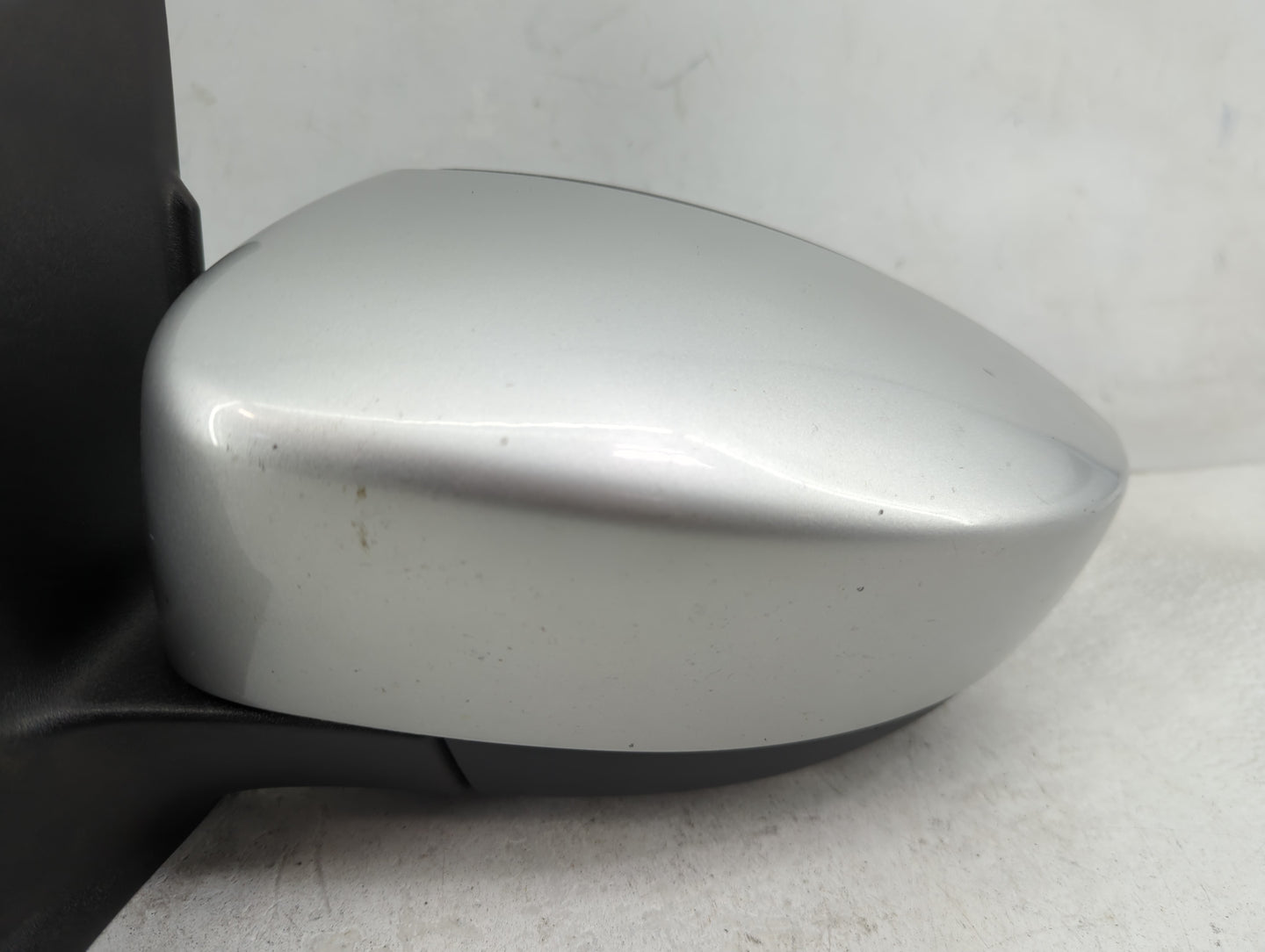 2013-2016 Ford Escape Driver Side View Mirror - Left Door Mirror OEM Used - Oemusedautoparts1.com