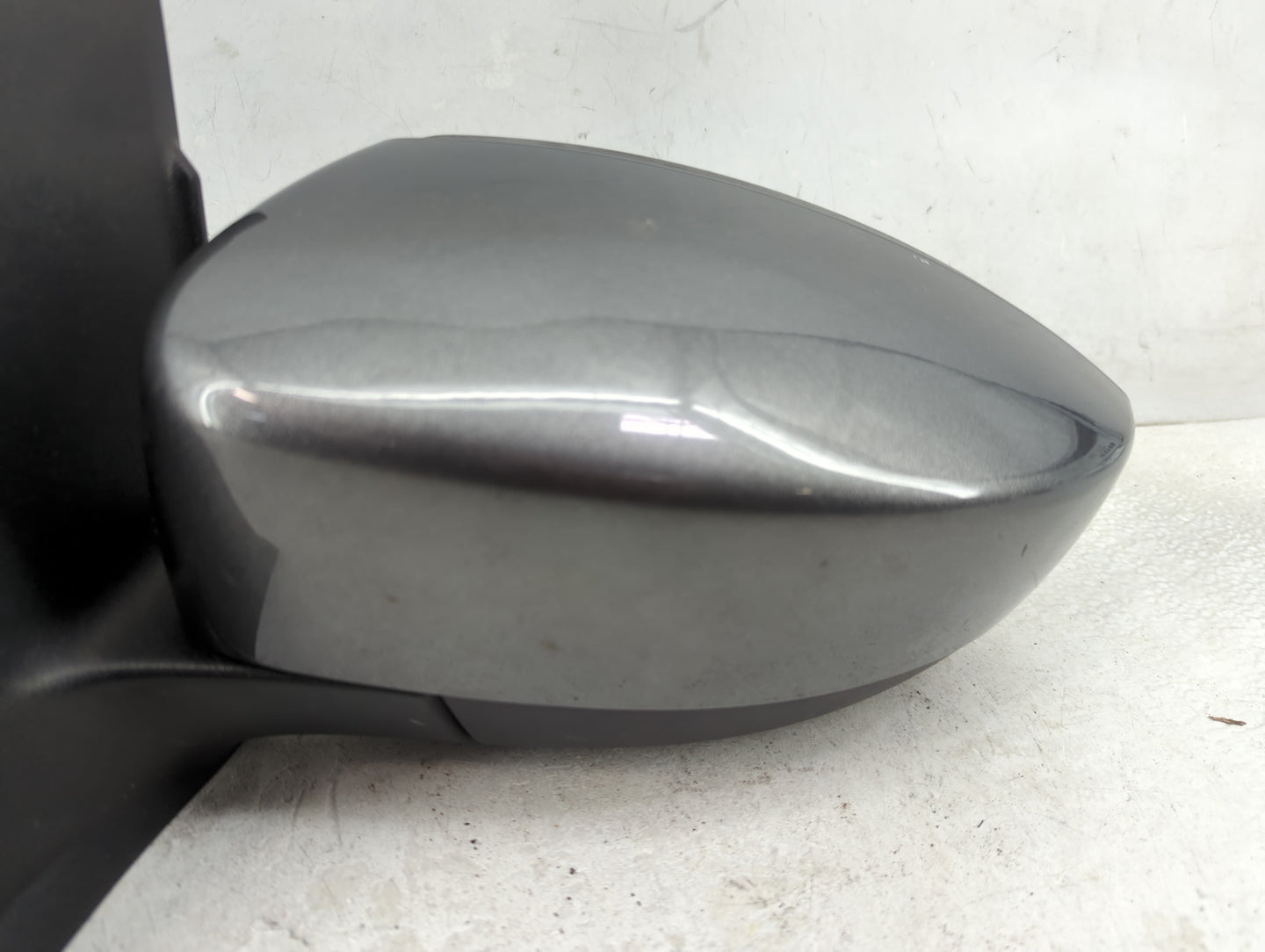2013-2016 Ford Escape Driver Side View Mirror - Left Door Mirror OEM Used - Oemusedautoparts1.com