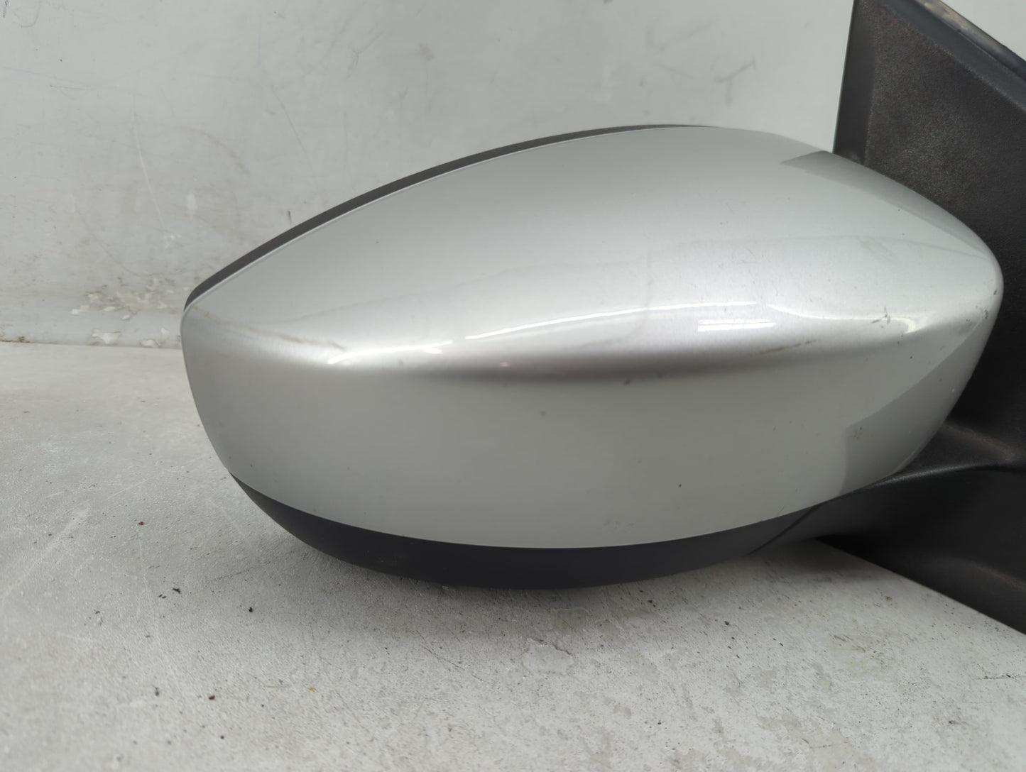 2013-2016 Ford Escape Passenger Side View Mirror - Right Door Mirror OEM Used - Oemusedautoparts1.com