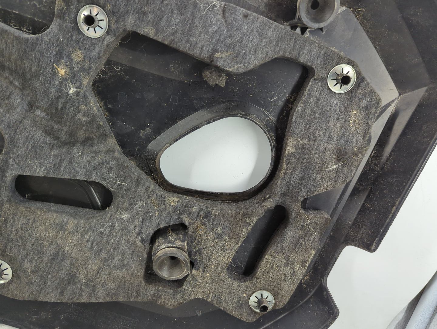 2014 Ford Escape Engine Cover 1430153 - Oemusedautoparts1.com