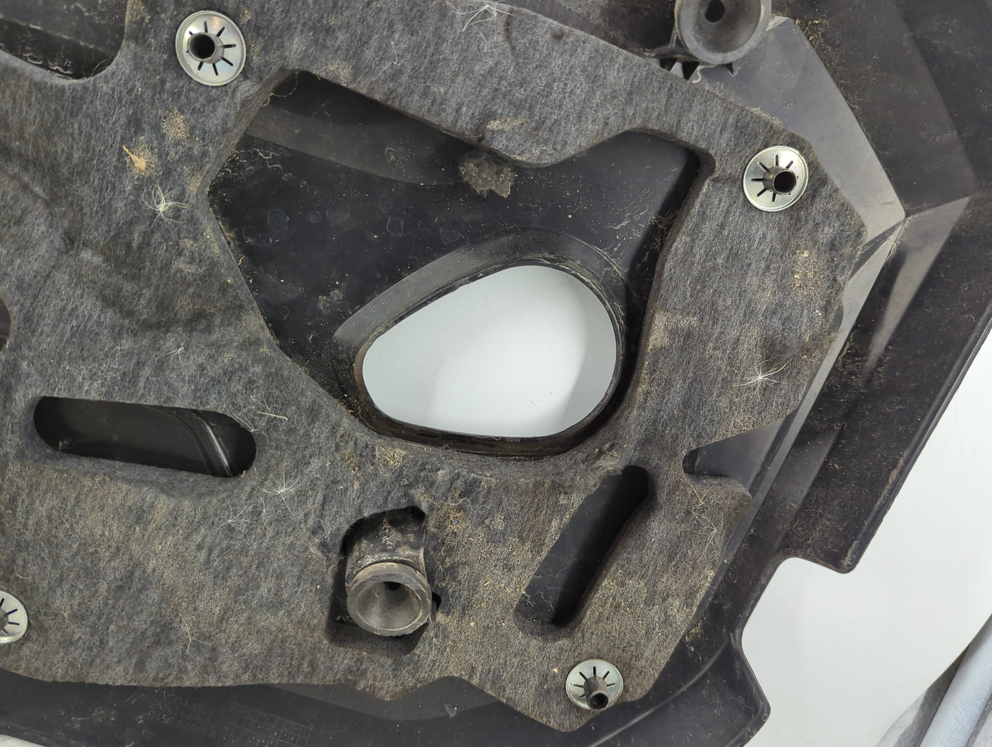 2014 Ford Escape Engine Cover 1430153 - Oemusedautoparts1.com