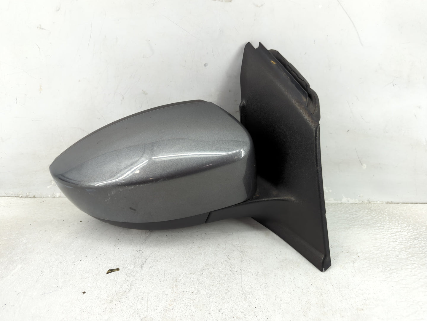 2013-2016 Ford Escape Passenger Side View Mirror - Right Door Mirror OEM Used - Oemusedautoparts1.com