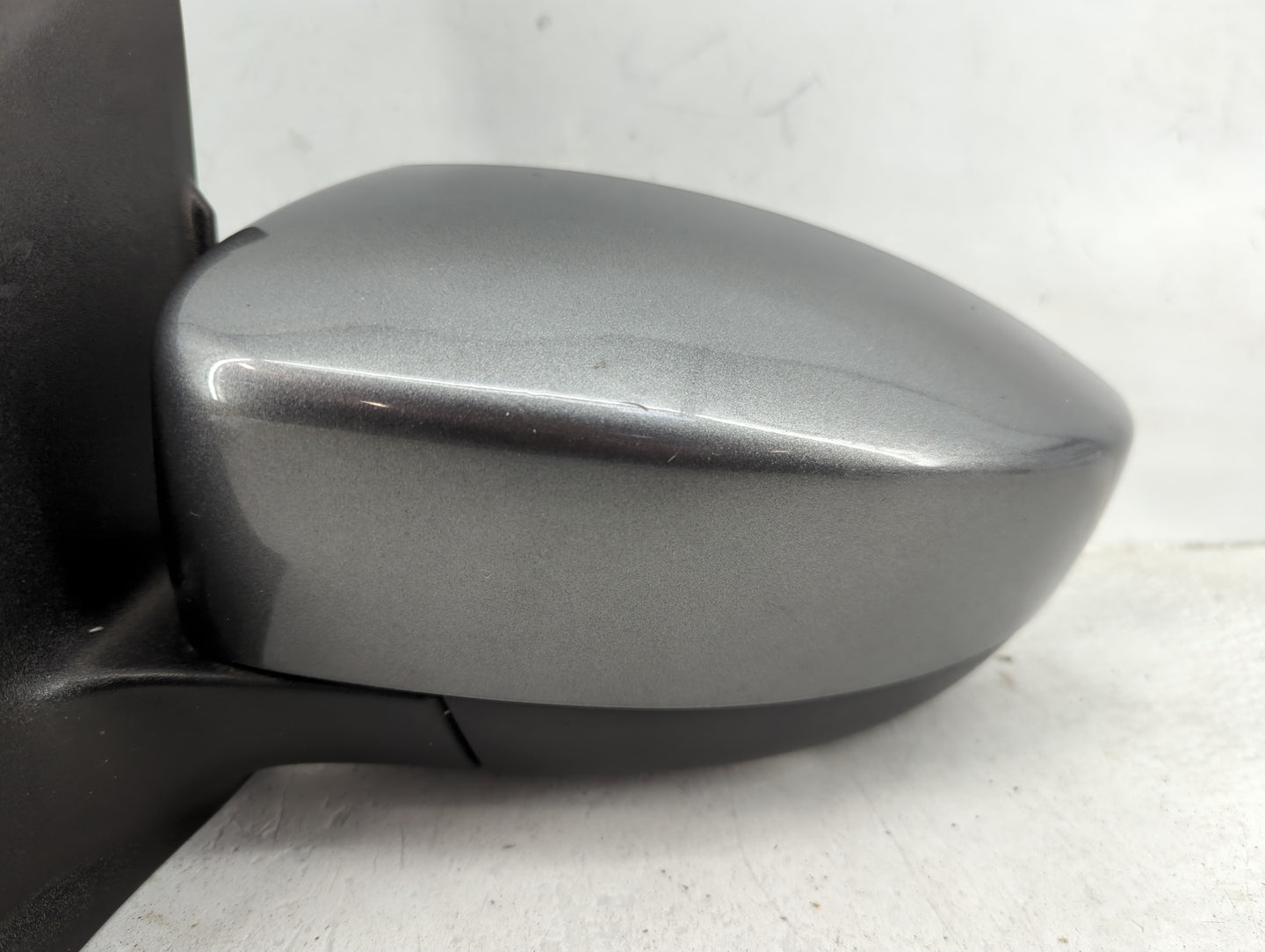 2013-2016 Ford Escape Driver Side View Mirror - Left Door Mirror OEM Used - Oemusedautoparts1.com