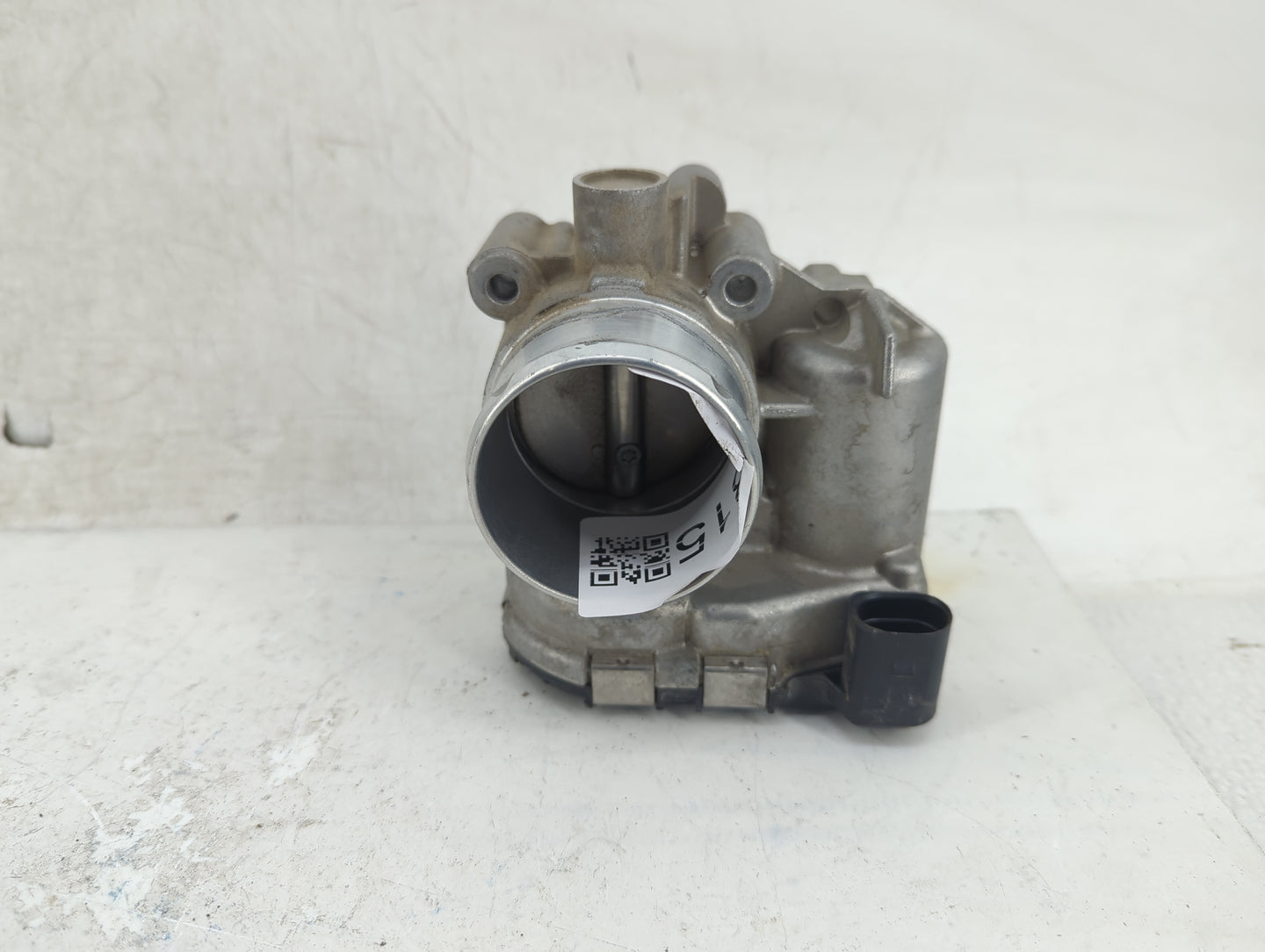 2013-2016 Ford Escape Throttle Body P/N:7S7G-9F991-CA Fits Fits 2013 2014 2015 2016 2017 2018 2019 OEM Used Auto Parts - Oem
