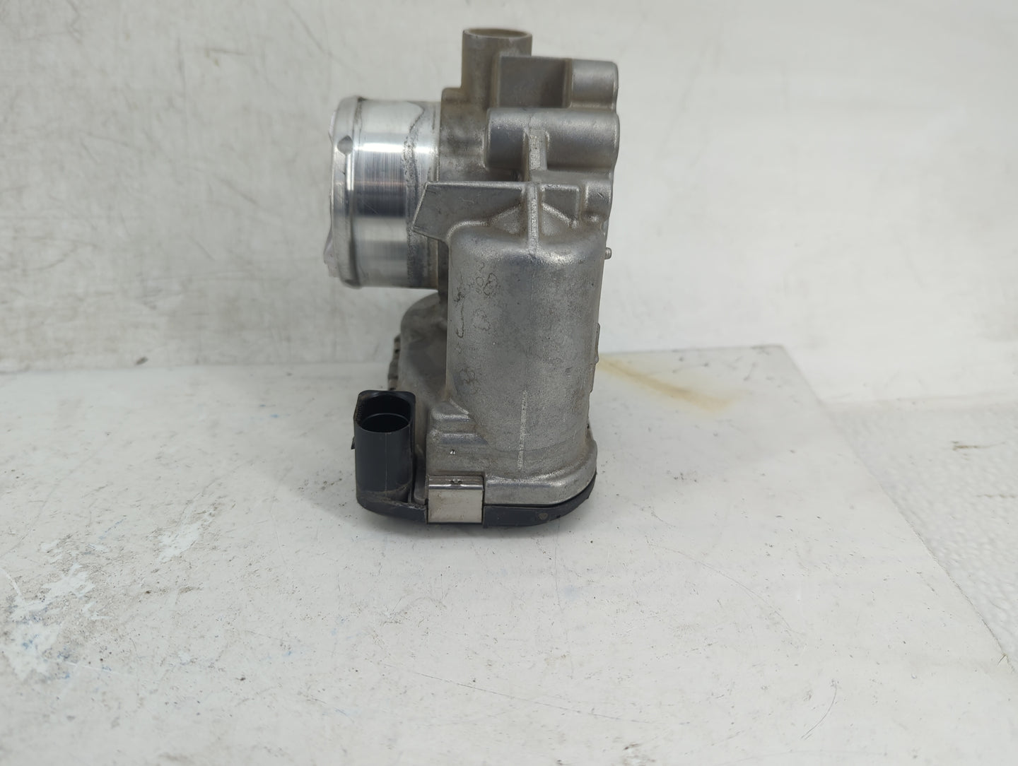 2013-2016 Ford Escape Throttle Body P/N:7S7G-9F991-CA Fits Fits 2013 2014 2015 2016 2017 2018 2019 OEM Used Auto Parts - Oem