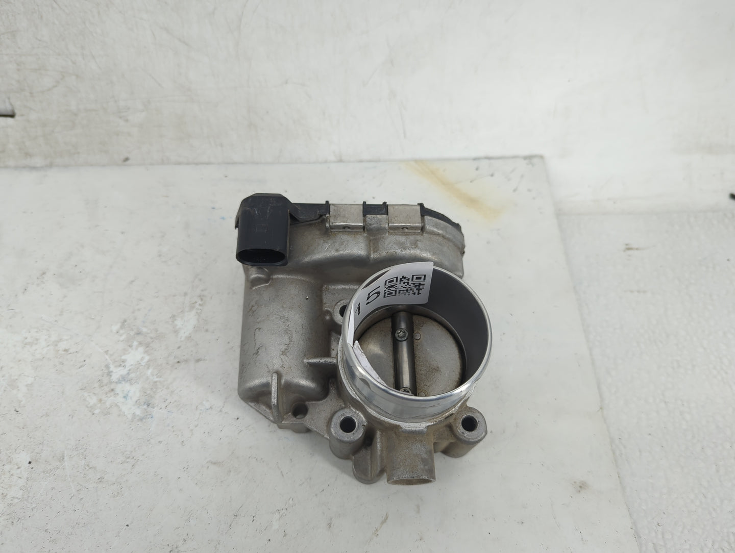 2013-2016 Ford Escape Throttle Body P/N:7S7G-9F991-CA Fits Fits 2013 2014 2015 2016 2017 2018 2019 OEM Used Auto Parts - Oem