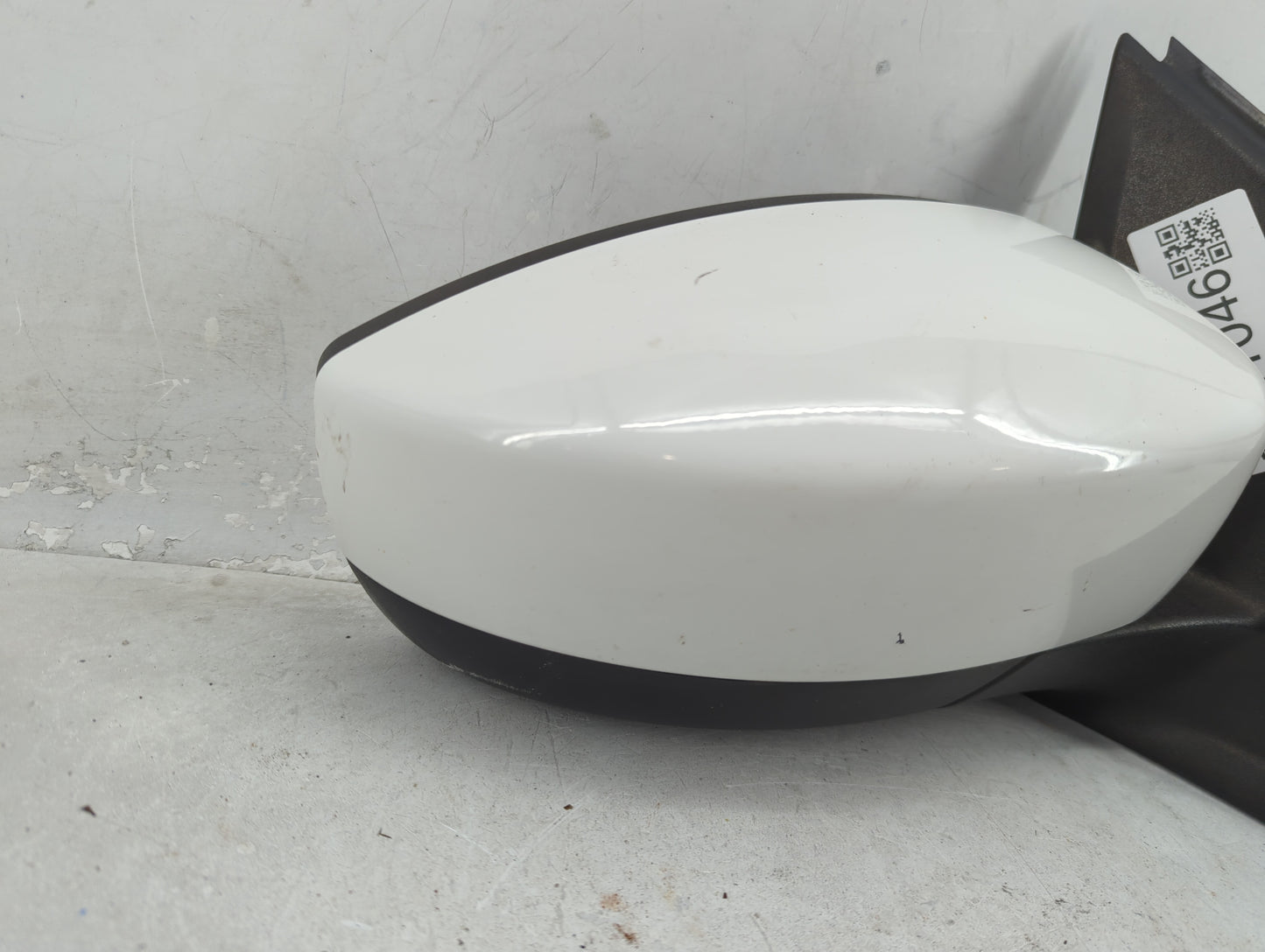 2013-2016 Ford Escape Driver Side View Mirror - Left Door Mirror OEM Used - Oemusedautoparts1.com